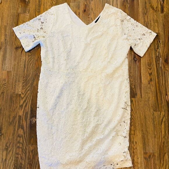 Investments Dress flower crochet pattern. NWT - Picture 5 of 8